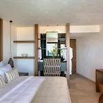 Hotel Nalu & Adults Only