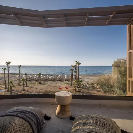 Nalu & Adults Only Ξενοδοχείο