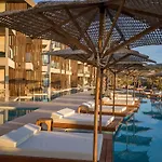 Nalu & Adults Only Hotel 5*