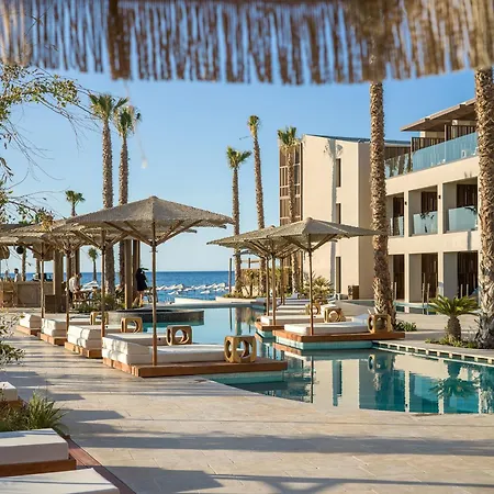 Nalu & Adults Only Hotel 5*