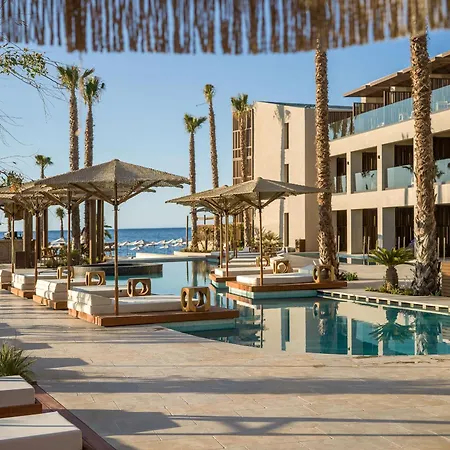 Hotel Nalu & Adults Only