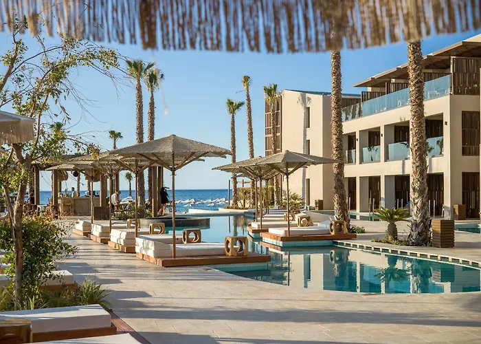 Nalu & Adults Only Hotel 5*