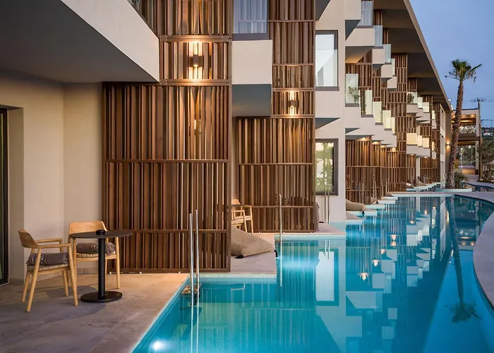 Nalu & Adults Only מלון 5*