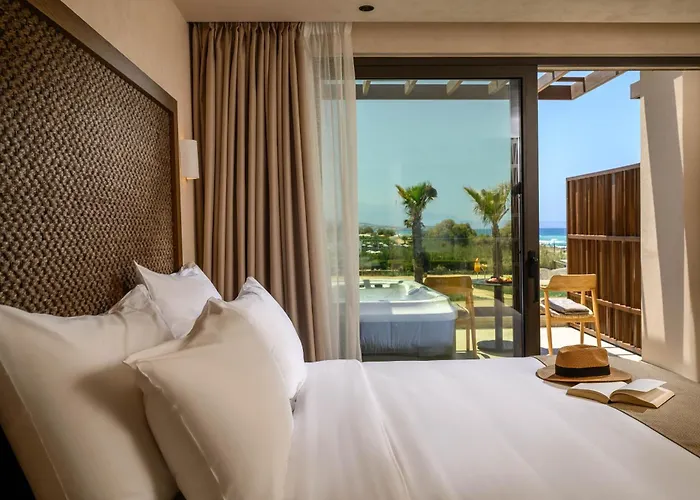 Nalu & Adults Only מלון