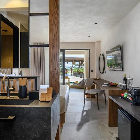 Hotel Nalu & Adults Only