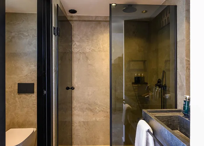 Nalu & Adults Only 5*