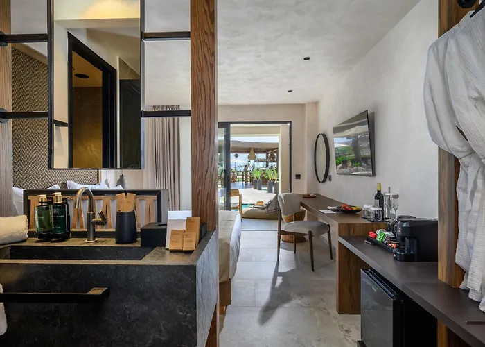 Hotel Nalu & Adults Only