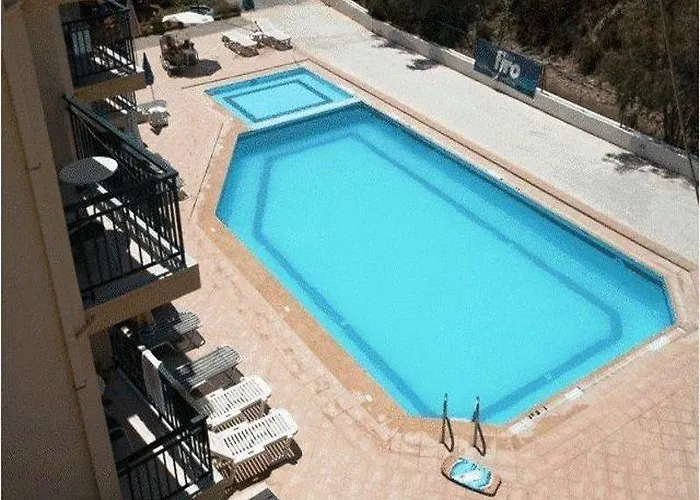 Nalu & Adults Only Hotel 5*